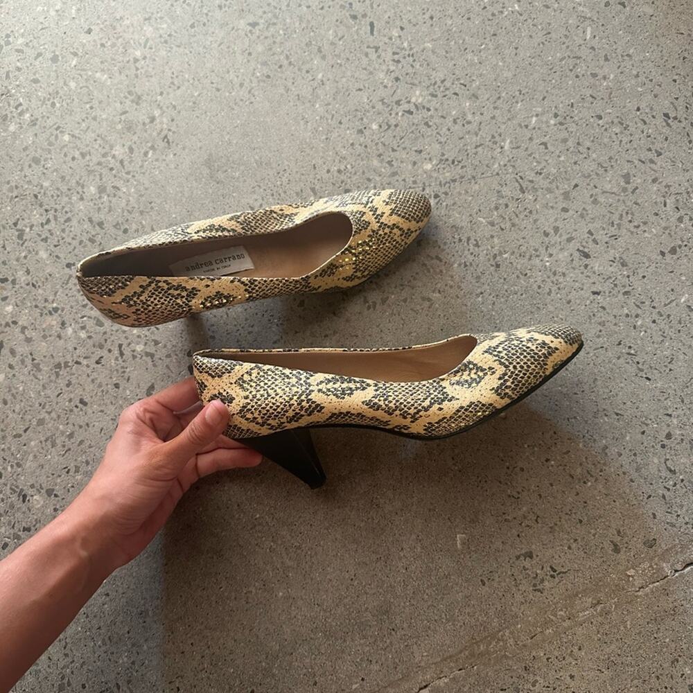 Andrea Carrano Women's 39.5 Heels Cream Black Snakeskin Designer Vintage Pumps